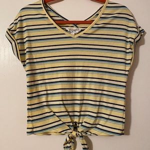 Yellow striped shirt with front knot